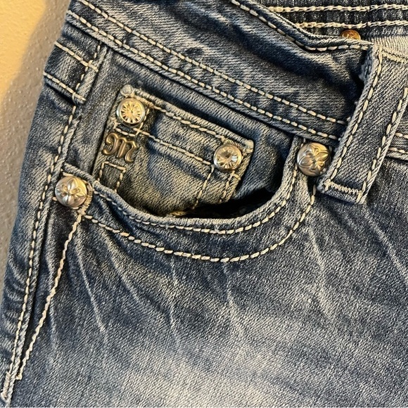 Miss Me Cuff Capris with silver rhinestones and lots of bling size 26 distressed - Picture 5 of 15